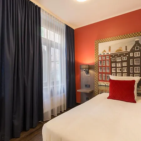 Hotel Leonardo Center 4*