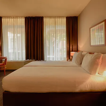 Leonardo Center Hotel
