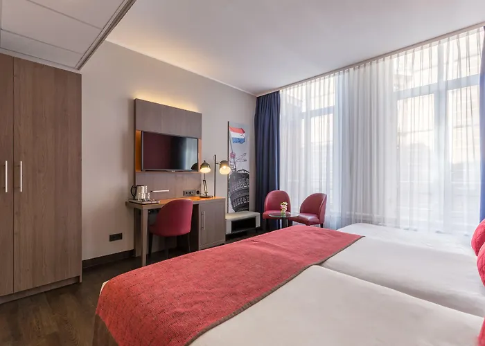 Hotel Leonardo Boutique Vondelpark 4*