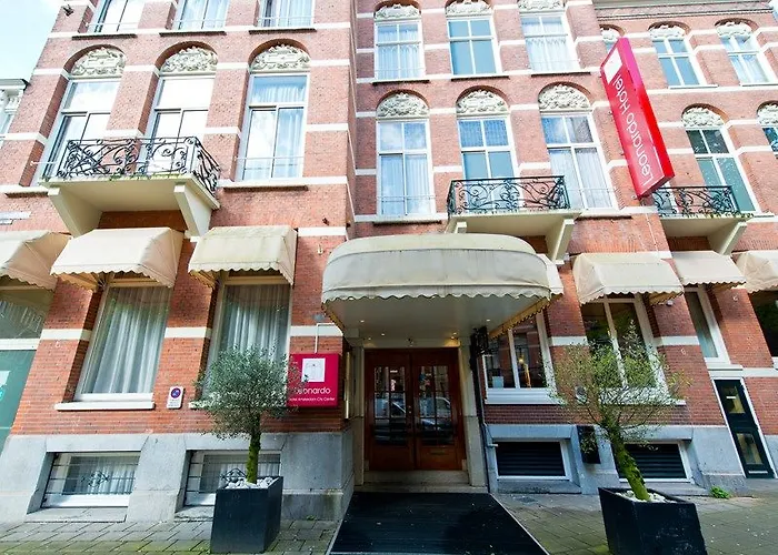 Hotel Leonardo Center 4*